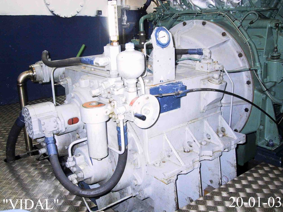 Imagen de Capitol 8 - 2002